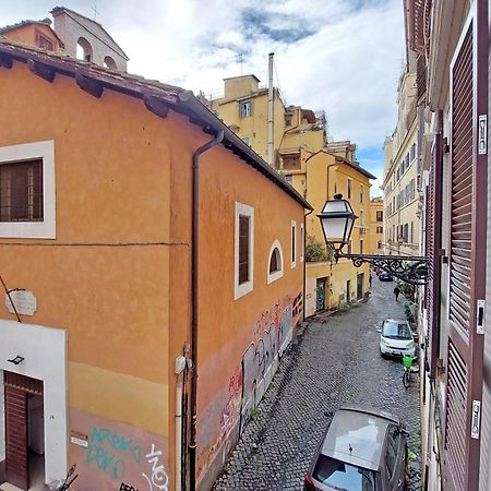 Ych-Lussuoso Appartamento Al Colosseo Roma Esterno foto